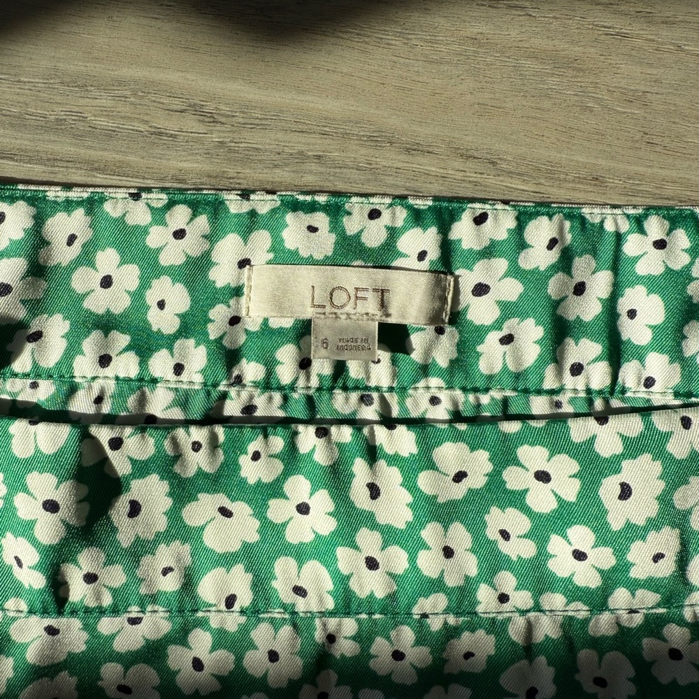 LOFT Floral Green Midi Skirt - Picture 2 of 2